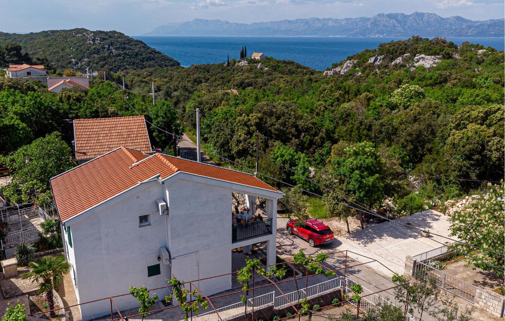 Lovely Apartment In Osobljava With Wifi Osobjava Εξωτερικό φωτογραφία